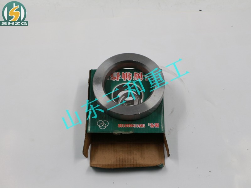 199114520136,平衡轴油封座26厚,山东三和重工股份有限公司