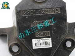 2901-123015,红岩金刚前簧前支架,山东三和重工股份有限公司