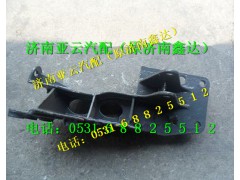 AZ1642440012,液压锁下支架右,济南鑫达重卡汽车配件有限公司