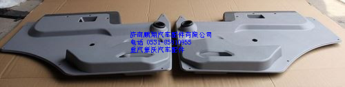 WG1642330040,重汽豪沃车门内饰板右,济南鹏翔汽车配件有限公司