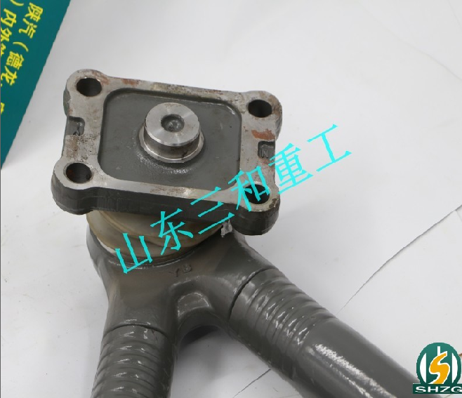 AZ9725529272,HW V型推力杆总成,山东三和重工股份有限公司
