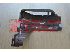 WG1682167027,重汽新斯太尔右侧中下护板,济南鹏翔汽车配件有限公司