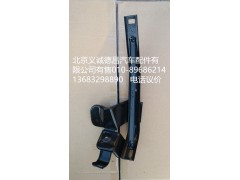1B24953104061,角板支架左,北京义诚德昌欧曼配件营销公司
