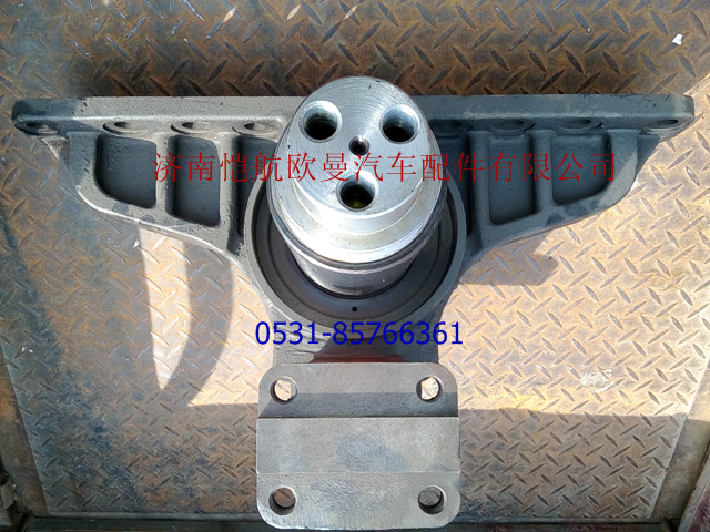 CY3680001-1,平衡轴支架带短轴左，,济南恺航欧曼汽车配件有限公司