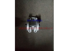 61500070051,机油滤清器座,济南恺航欧曼汽车配件有限公司
