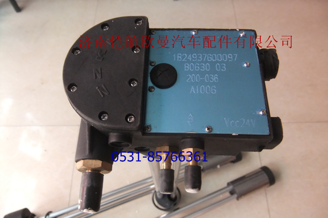 1B24937600097燃油传感器，,,济南恺航欧曼汽车配件有限公司