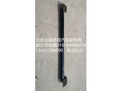 1B24954200206,前悬连接管,北京义诚德昌欧曼配件营销公司