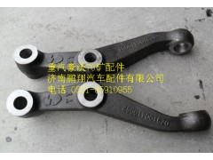 AZ9970410157,重汽豪沃70矿转向横拉杆臂（左）,济南鹏翔汽车配件有限公司