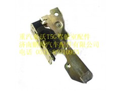 811W62680-6143,重汽豪沃T5G车门配件左锁体总成,济南鹏翔汽车配件有限公司