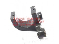 WG9925682111,重汽豪沃T7H稳定杆固定夹块,济南鹏翔汽车配件有限公司