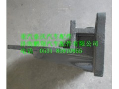 AZ9232520011,重汽豪沃前簧后支架,济南鹏翔汽车配件有限公司