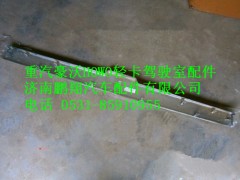 LG1612110021,重汽豪沃HOWO轻卡中体面罩装饰板,济南鹏翔汽车配件有限公司