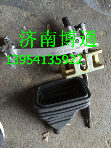 WG9725240208,原厂豪沃换挡杆总成,济南博通重汽备件库