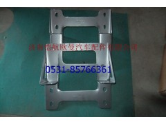 1B24983100020,脚踏板护罩支架后支架,济南恺航欧曼汽车配件有限公司