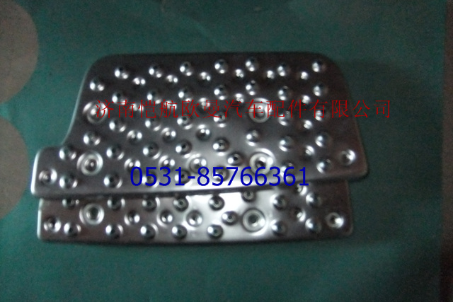 1B24984500016,脚踏板 右下铁270W,济南恺航欧曼汽车配件有限公司
