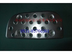 1B24984504010,脚踏板（ETX右中）铁,济南恺航欧曼汽车配件有限公司