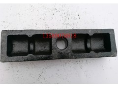571138-29110815,红岩杰狮后簧盖板,济南联乐汽车零部件有限公司