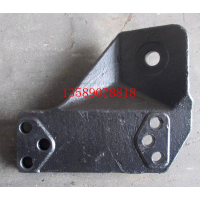 DZ93259599998德龙发动机前支架图1