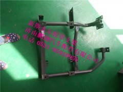 wg1682230727,新斯太尔轮罩左支架,济南鹏翔汽车配件有限公司