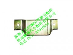wg1632116008-0,新斯太尔面罩右安装支架,济南鹏翔汽车配件有限公司