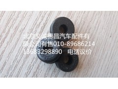 1B22053100040,高位进气管支架缓冲块,北京义诚德昌欧曼配件营销公司