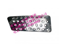 wg1682240268-0,新斯太尔右上防滑板(与左件对称),济南鹏翔汽车配件有限公司