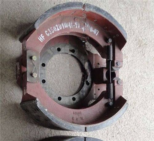 AZ9970342070.,制动蹄带衬片总成,济南汇德卡汽车零部件有限公司