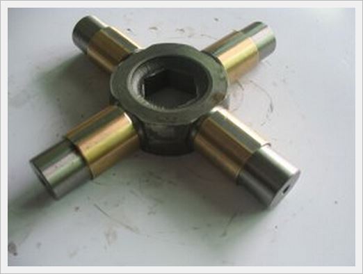 81356080025,十字轴,济南汇德卡汽车零部件有限公司