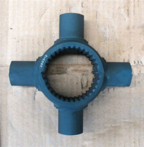 810W35608-0035,十字轴,济南汇德卡汽车零部件有限公司