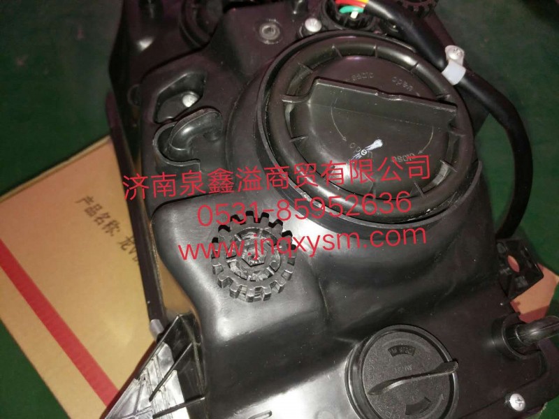 3711010-D1001,龙V左前组合灯,济南泉鑫溢商贸有限公司
