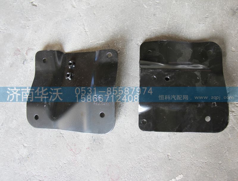 84M-02331,前盖板限位器左安装支架总成,济南华沃重卡汽车贸易有限公司