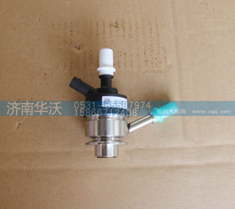 618DC1205040A,尿素喷嘴（国5）10L,济南华沃重卡汽车贸易有限公司