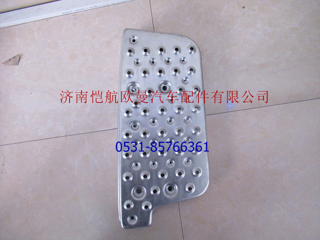 1B24984500015,脚踏板 左下铁270W,济南恺航欧曼汽车配件有限公司