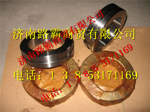 ,平衡轴油封座.jpg,济南汇德卡汽车零部件有限公司