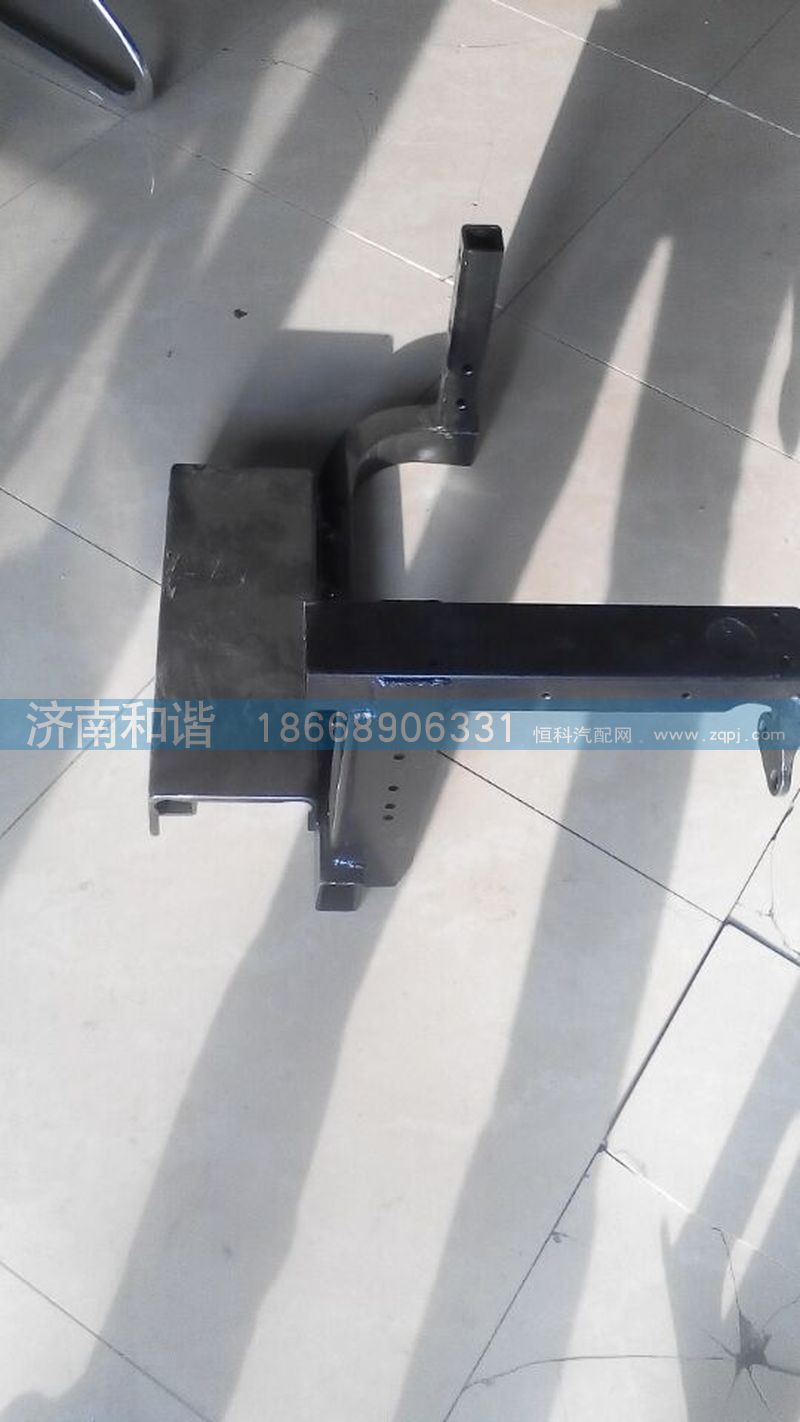 DZ14251240340,陕汽德龙X3000一级踏板支架焊接总成（左）工程车64,,济南和谐汽车配件有限公司
