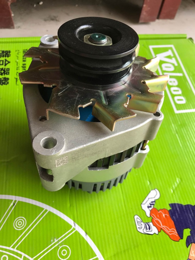 612600098155,整体式交流发电机,济南唱响汽配