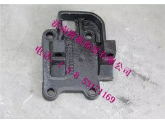 AZ9725520294.jpg,08款推力杆后左支架,济南汇德卡汽车零部件有限公司