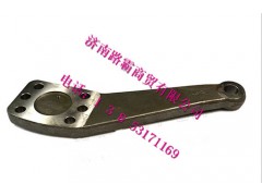AZ9970410157.jpg,70矿转向横拉杆臂(左,济南汇德卡汽车零部件有限公司