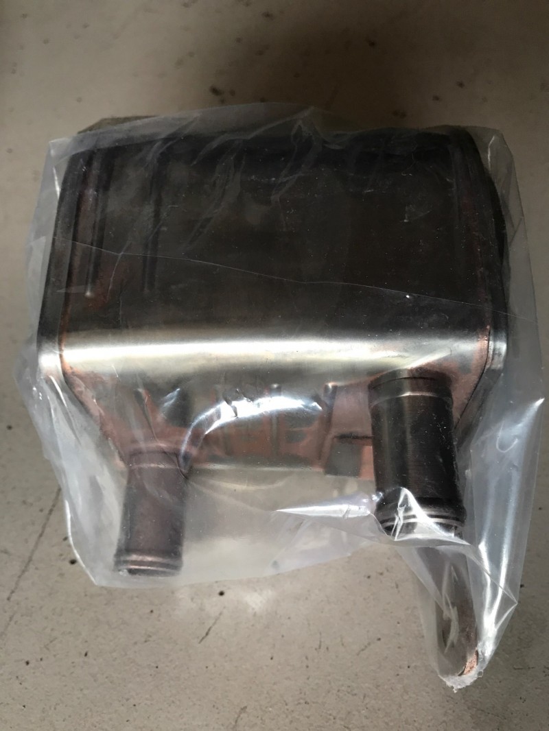 13034889,机油冷却器,济南唱响汽配
