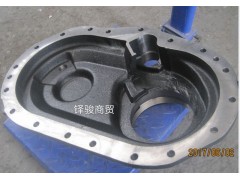WG7117328030,主减壳盖,济南信达重汽配件有限公司