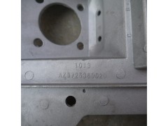 AZ9725360020,豪沃踏板组合支架,济南少岱汽车配件有限公司