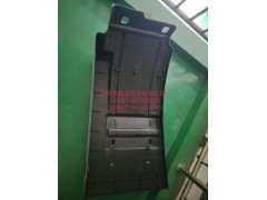 100510300083,右前轮挡泥板,济南泉鑫溢商贸有限公司