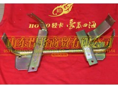 LG1611230012,HOWO豪沃轻卡右踏板支架,山东悍将商贸有限公司