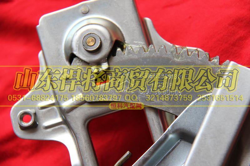 LG1611330013,HOWO豪沃轻卡左玻璃升降器总成,山东悍将商贸有限公司