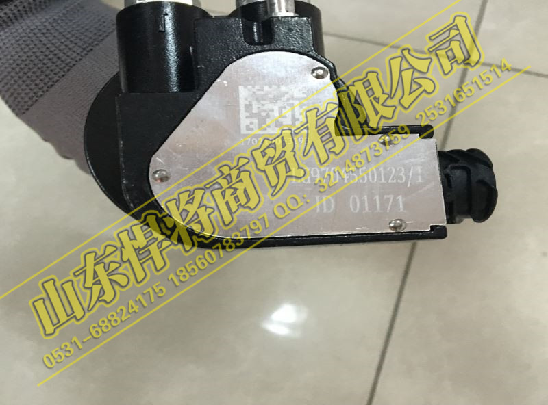 LG9704550123,HOWO豪沃轻卡油位传感器,山东悍将商贸有限公司