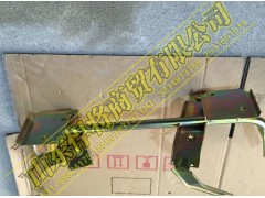 LG1611230011,HOWO左踏板支架,山东悍将商贸有限公司