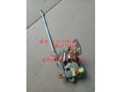 WG1671340036,右侧锁体总成（中控）,济南冠泽卡车配件营销中心