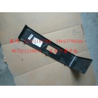 左后下翼子板