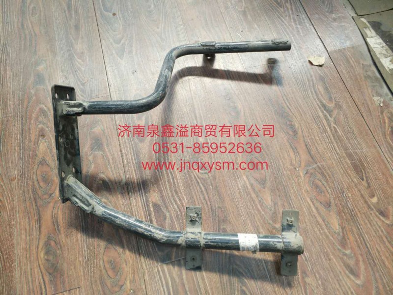 100510300019,右前轮挡泥板焊接支架总成,济南泉鑫溢商贸有限公司