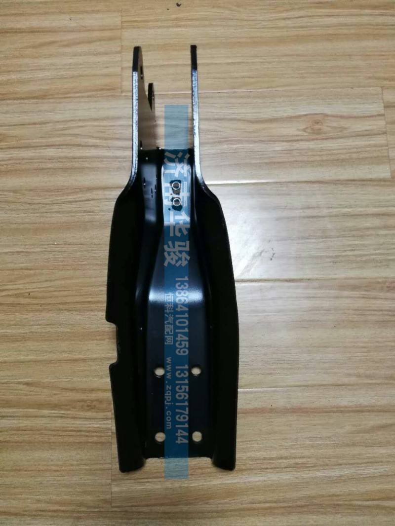 50M-01136,后悬下支架,济南华骏汽车贸易有限公司